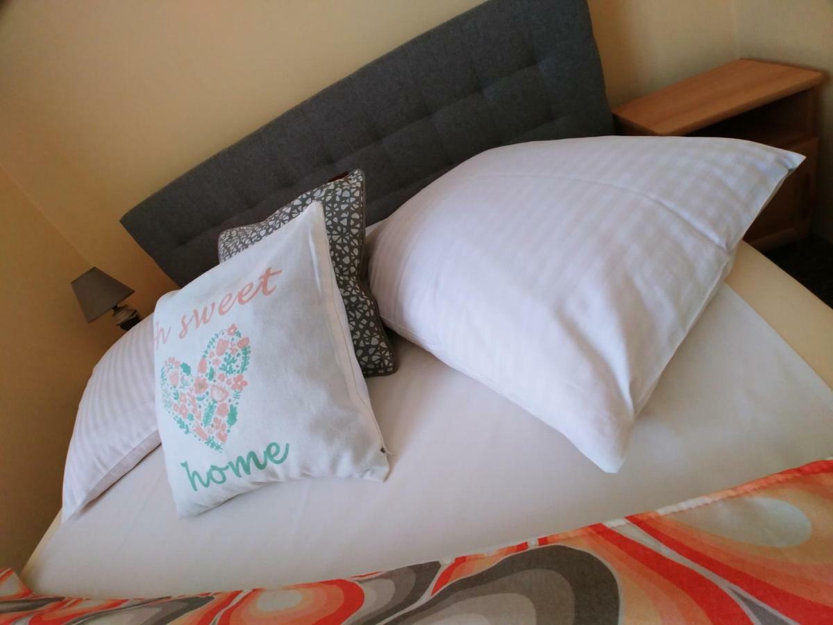 Bed & Breakfast I 